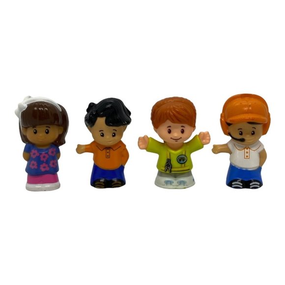 Fisher-Price Other - Fisher Price Little People w/ Arms Set of 4